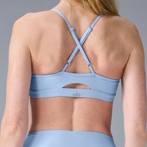 Alo Yoga Airlift Intrigue Bra Seashell Blue